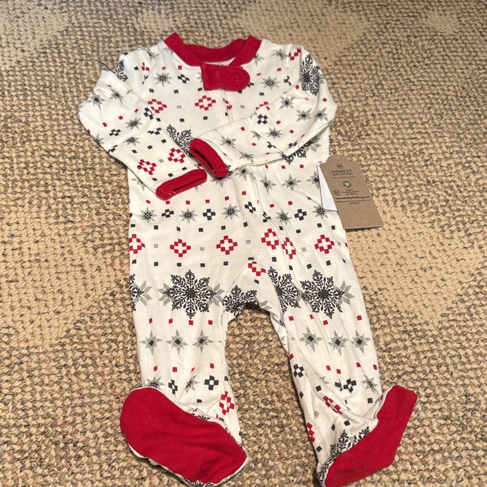 The Honest Company Red & Cream Snowflake Footed One-Piece